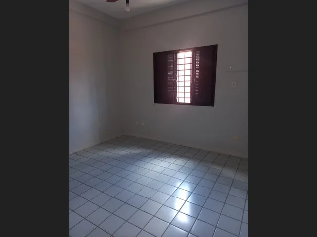 Imagem 4: Alugo - Casa Bairro São Cristóvão - com 3 Suítes