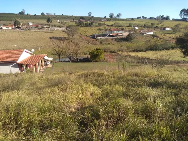 Imagem 1: Chácara a Venda no Sul de Minas Gerais com 5850M² com Casa de Laje e Piso Água de Mina