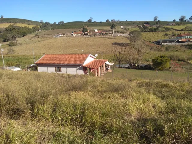 Imagem 3: Chácara a Venda no Sul de Minas Gerais com 5850M² com Casa de Laje e Piso Água de Mina