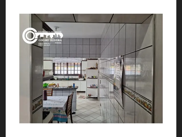 Imagem 5: Casa À Venda. 200m² de Área Privada, 4 Vagas na garageme2...