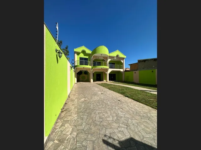 Imagem: O apartamento possui 3 Dormitórios, 1 Suíte, 4 Banheiros