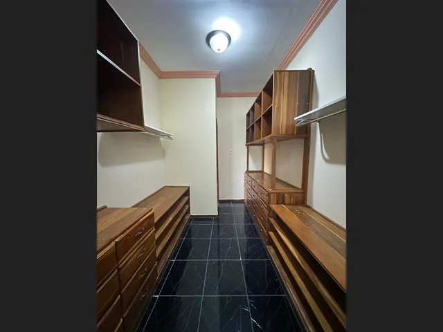 Imagem 16: Sobrado Financiável À Venda Localizada no Bairro Dom Bosco. R$700.000,00 Documentos Em
