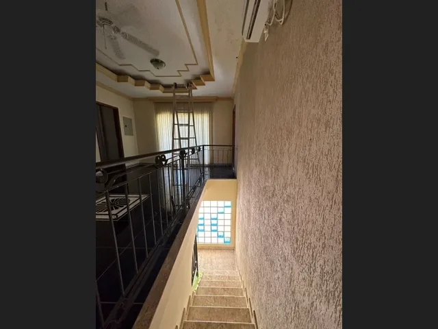 Imagem 2: Sobrado Financiável À Venda Localizada no Bairro Dom Bosco. R$700.000,00 Documentos Em