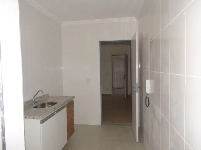 Imagem 5: Apartamento com Área Privativa, Bem Ventilado, em Local Tranquilo e...