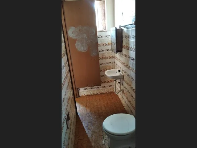 Imagem 2: Aluga-Se Quarto Simples (Com Banheiro