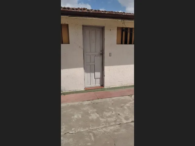 Imagem 3: Aluga-Se Quarto Simples (Com Banheiro