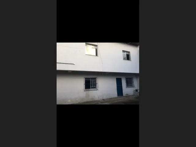 Imagem 1: Imóvel Enorme Casa com 3 dormitórios