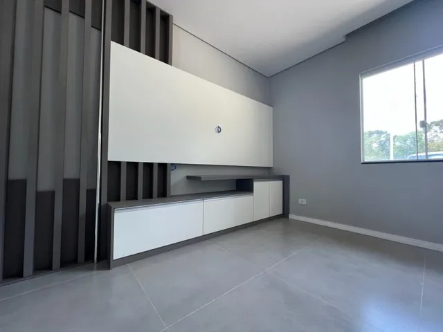 Imagem 9: Casa com Suite e Excelente Padrao de Acabamento e Localizacao