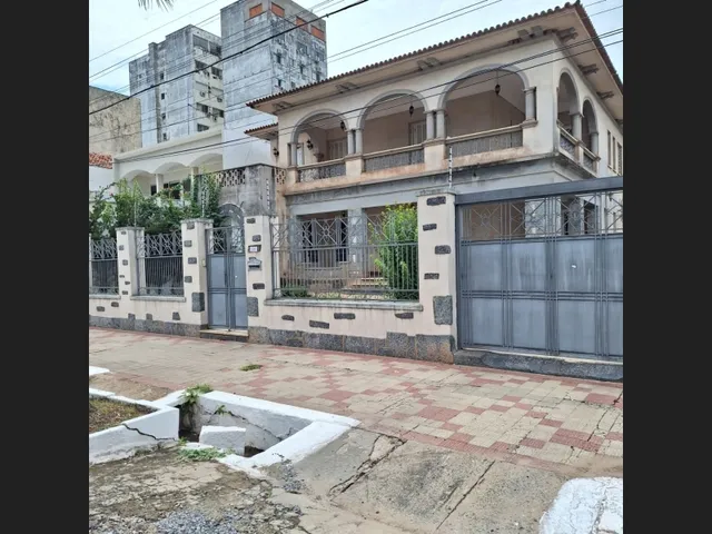 Imagem: O apartamento possui 3 Dormitórios, 1 Suíte, 3 Banheiros