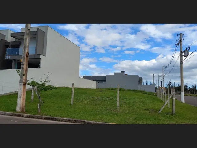 Imagem: O terreno possui 351m² de Área e está localizado em
