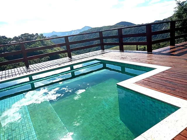 Imagem 8: Casa com 4 Dormitórios - Venda - Itaipava - Petrópolis/Rj