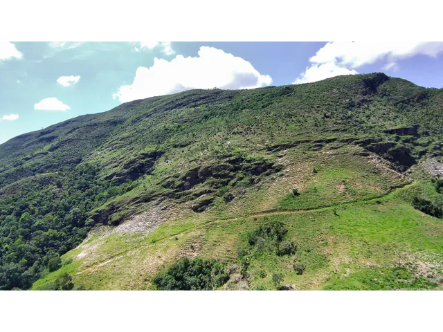 Imagem: Fazenda em santa Barbara do Monte Verde