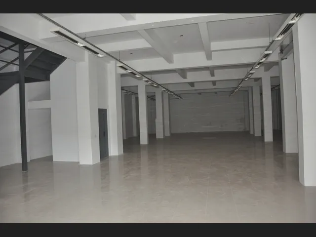 Imagem 3: Alugo Excelente Prédio no Comércio de 2.500M², 4 Andares com Elevador