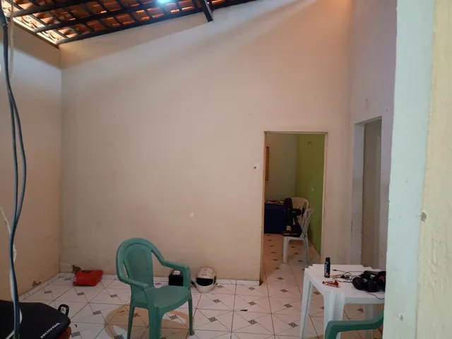 Imagem: Vende Casa com 3 Quartos e 2 Salas, Área
