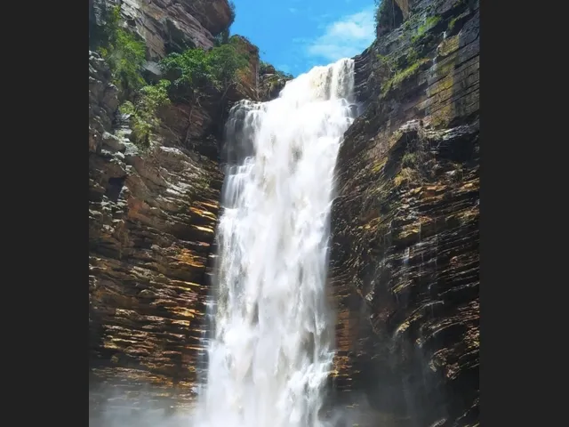 Imagem: Linda Área com Rio
