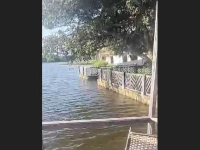 Imagem 2: Sítio com Pier na Lagoa do Banana. Casa Duplex. Piscina Deck e Churrasqueira