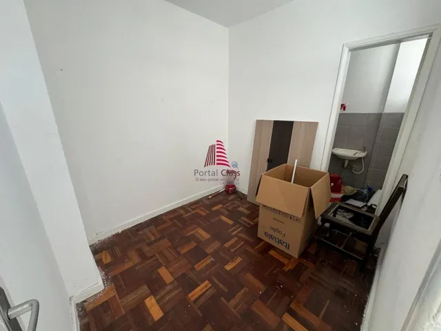 Imagem 15: Cód.:1-613 - 2 Apts por Andar; 4/4 por R$ 330 Mil no Condomínio Edifício Florença