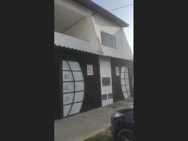 Imagem: A casa possui 2 Dormitórios, 1 Suíte, 1 Banheiro, 1 Vaga na