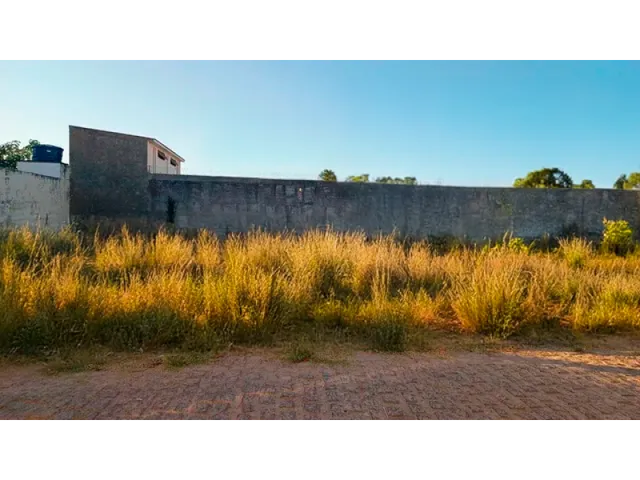 Imagem: O terreno possui 1.200m² de Área e está localizado em