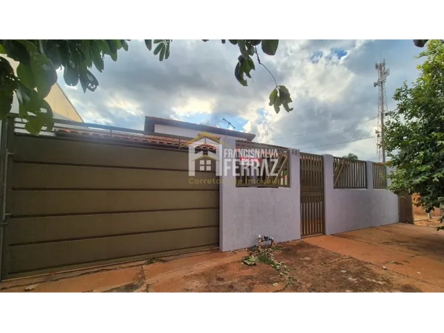 Imagem: A casa possui 2 Dormitórios, 500m² de Área e está