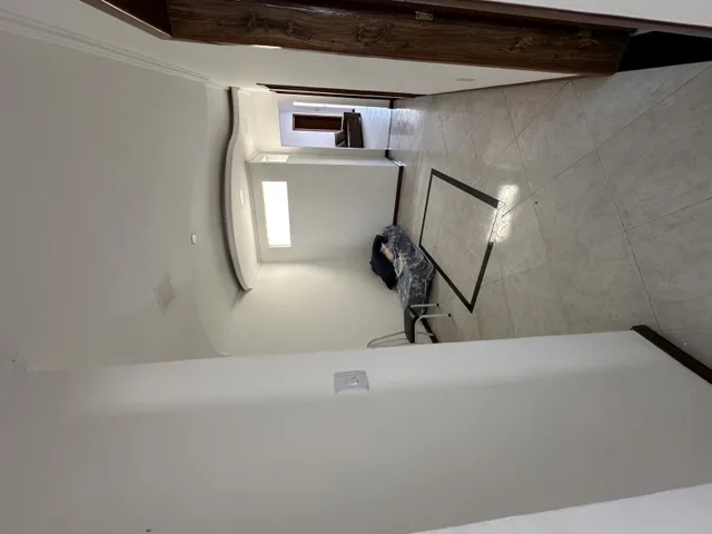 Imagem 2: Alugo Excelente Casa 3/4, Toda no Mármore e no Blindex