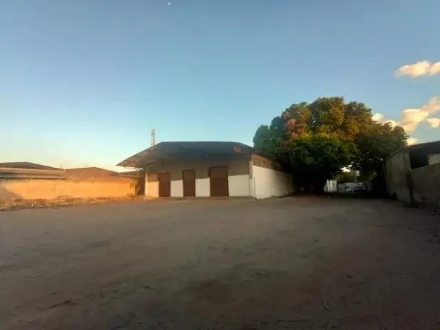 Imagem: Galpão Comercial - Distrito Industrial