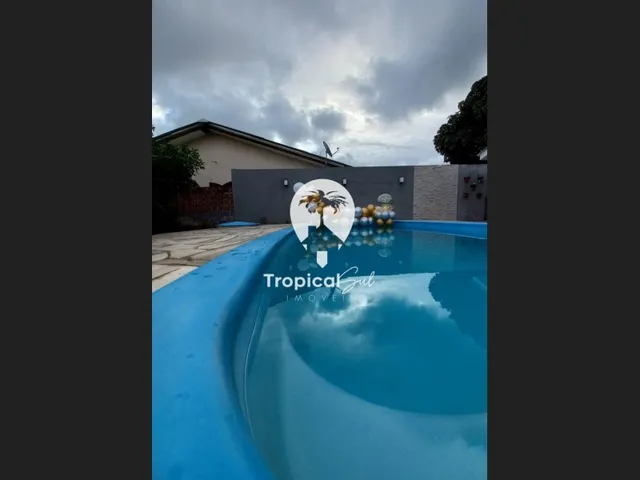 Imagem 2: Casa de Alvenaria com Piscina em Ótima Localização