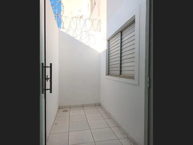Imagem 3: Montes Claros/Mg - Apartamento À Venda com 2 Quartos, 1 Banheiro, e 1 Vaga e 50M²