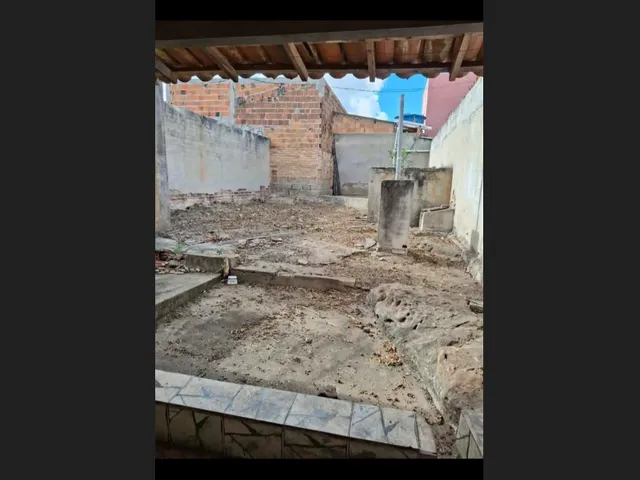 Imagem 3: Excelente Oportunidade pra Vender Logo Vende-Se Uma Casa Abaixo do Preço no Centro