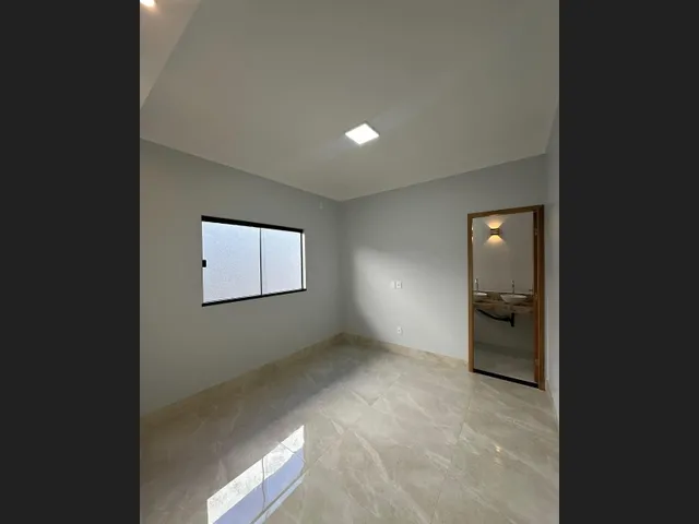 Imagem 3: Compre Seu Imóvel do Jeito Certo: com Parcelas Sob Medida para Você!