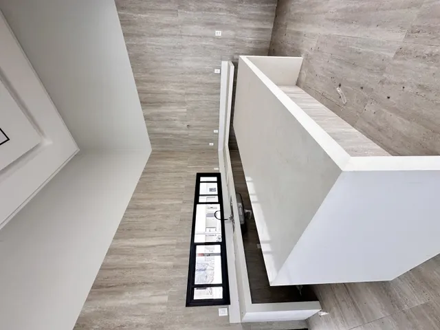 Imagem: A casa em condomínio possui 4 Dormitórios, 4 Suítes, 4 Banheiros