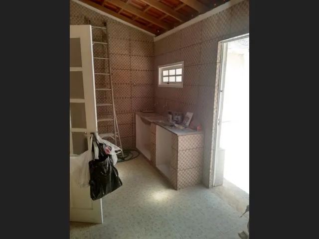 Imagem 2: Casa Centro Bicas Mg com 3 Qtos com Suite Garagem Area Interna e Externa Toda Reformada
