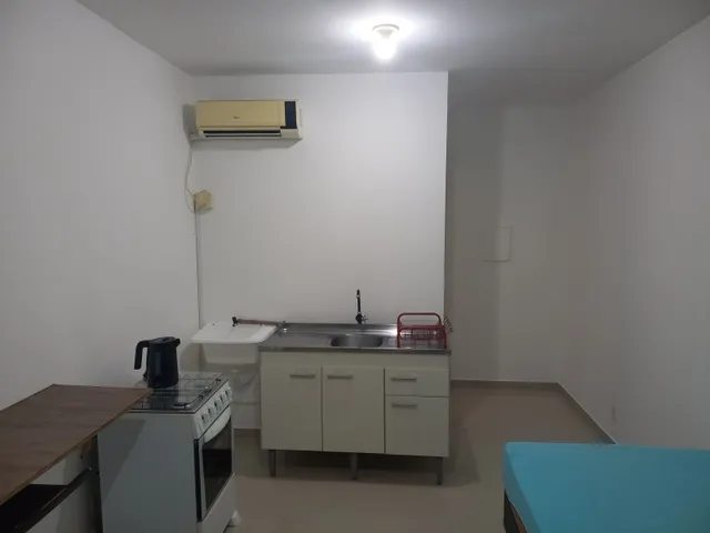 Imagem: A kitnet possui 1 Dormitório, 1 Banheiro, Acomoda 1