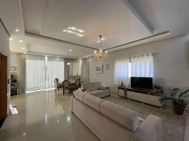 Imagem: Casa À Venda em Poços de Caldas, Bairro