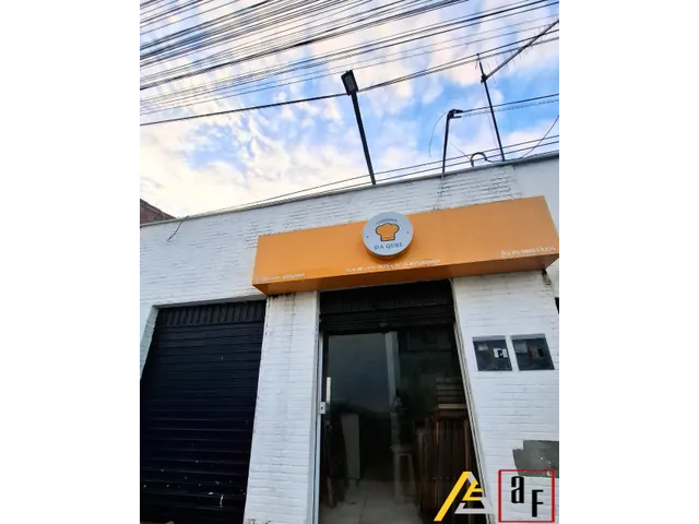 Imagem: A sala comercial possui 2 Banheiros, Imóvel mobiliado e