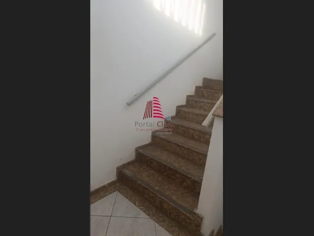 Imagem 3: Cód.:1-655 Prédio Comercial Enorme de 3 Andares no Centro por Apenas R$ 600 Mil