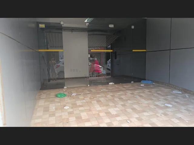 Imagem 4: Cód.:1-655 Prédio Comercial Enorme de 3 Andares no Centro por Apenas R$ 600 Mil
