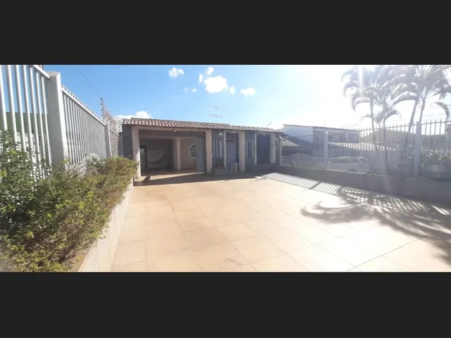 Imagem 7: Casa Reformada + Casa Independente nos Fundos