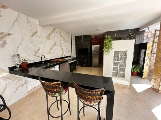 Imagem 14: Casa Reformada + Casa Independente nos Fundos
