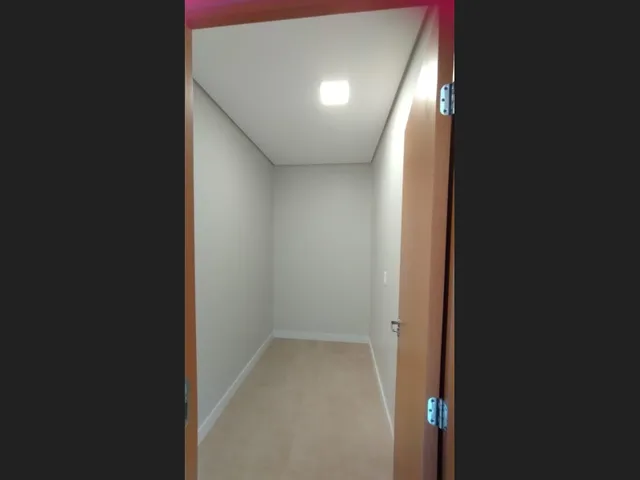 Imagem 2: Casa de Alto Padrão À Venda | 4 Quartos Sendo 2 Suítes