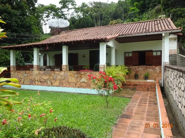 Imagem: Casa com 6 Dormitórios À Venda - Pedro