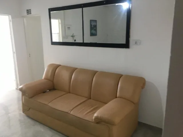 Imagem: Alugo Quarto em Residência para Moças