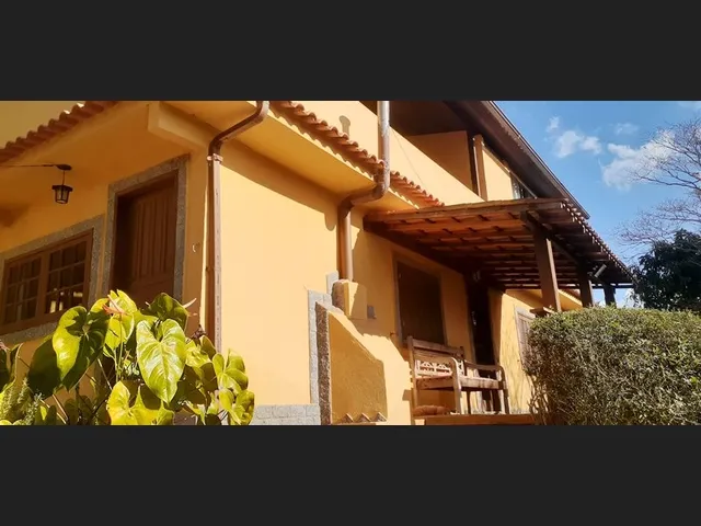 Imagem: Casa com 4 Dormitórios À Venda - Pedro