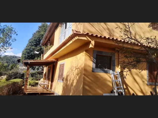 Imagem 2: Casa com 4 Dormitórios À Venda - Pedro do Rio - Petrópolis/Rj