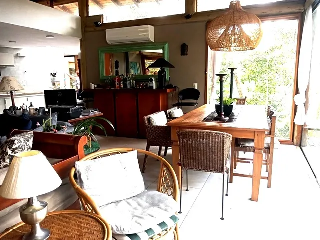 Imagem 9: Casa com 3 Quartos para Alugar - Pedro do Rio - Petrópolis-Rj