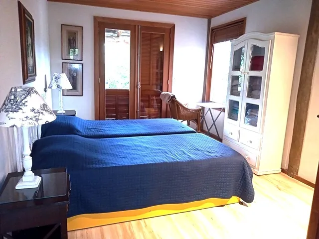 Imagem 10: Casa com 3 Quartos para Alugar - Pedro do Rio - Petrópolis-Rj