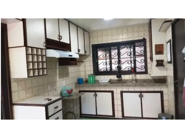 Imagem 9: Casa com 05 Dormitórios a Venda em Itaipava/Petrópolis/Rj