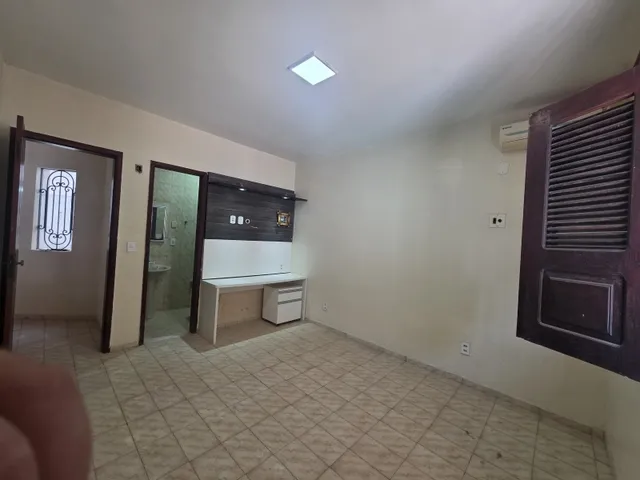 Imagem 12: Residência de Alto Padrão no Olho D&Amp;Amp;Apos;Água - Sofisticação, Exclusividade E