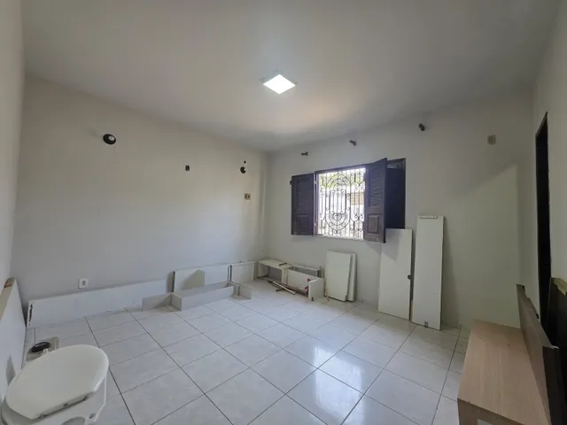 Imagem 5: Residência de Alto Padrão no Olho D&Amp;Amp;Apos;Água - Sofisticação, Exclusividade E