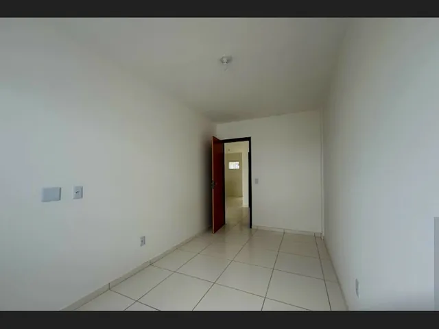 Imagem 4: Aluga-Se Casa, no Portal dos Bosques, Serrotão